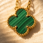 Gargantilla Clover verde