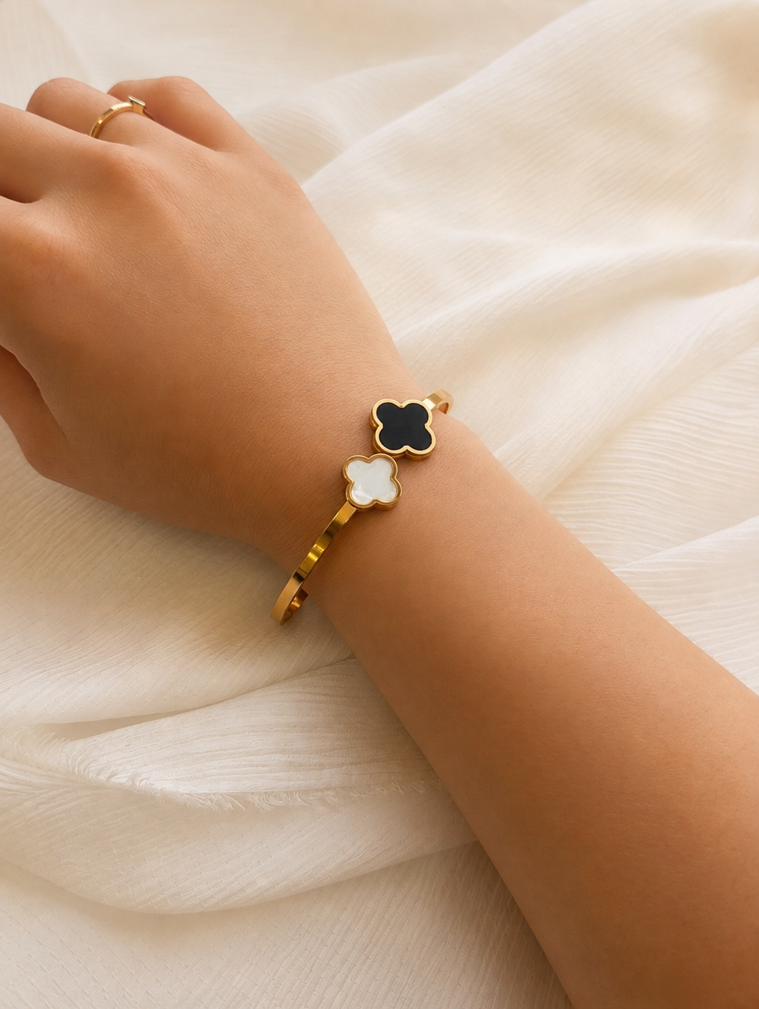 Brazalete Duo Clover.