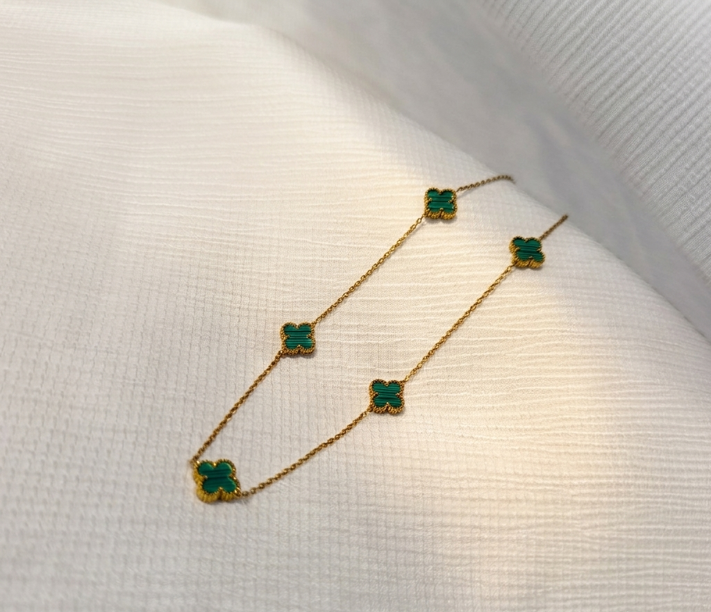 Gargantilla Clover verde