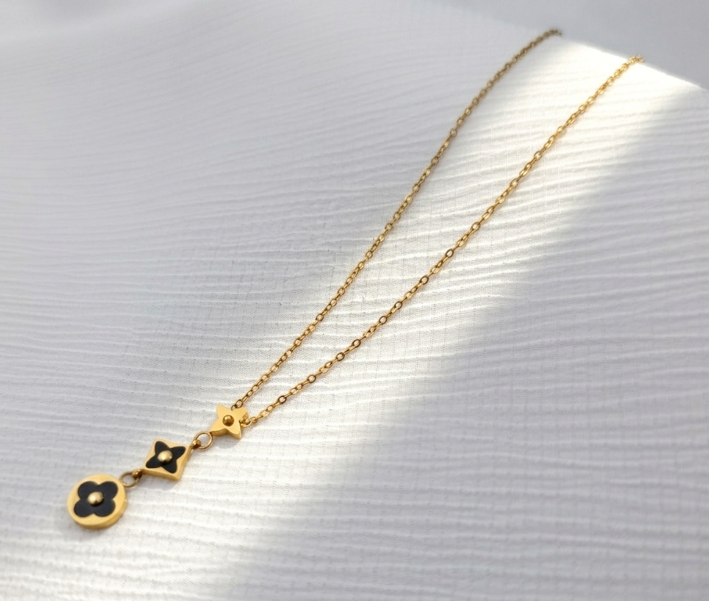 Cadena Tríada Floral